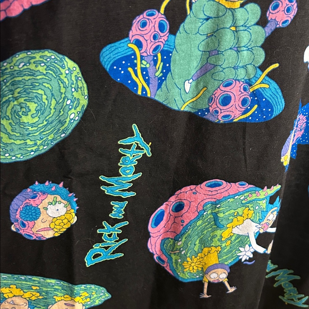 Black Graphic Tee with Colorful Print - Picture 4 of 7